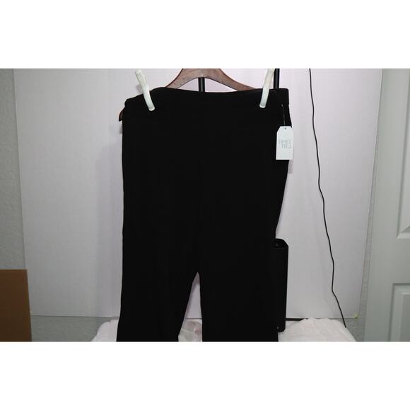 Time and Tru Women's Pull On Pants With Pockets, 31" and 29" Inseams - Picture 7 of 8